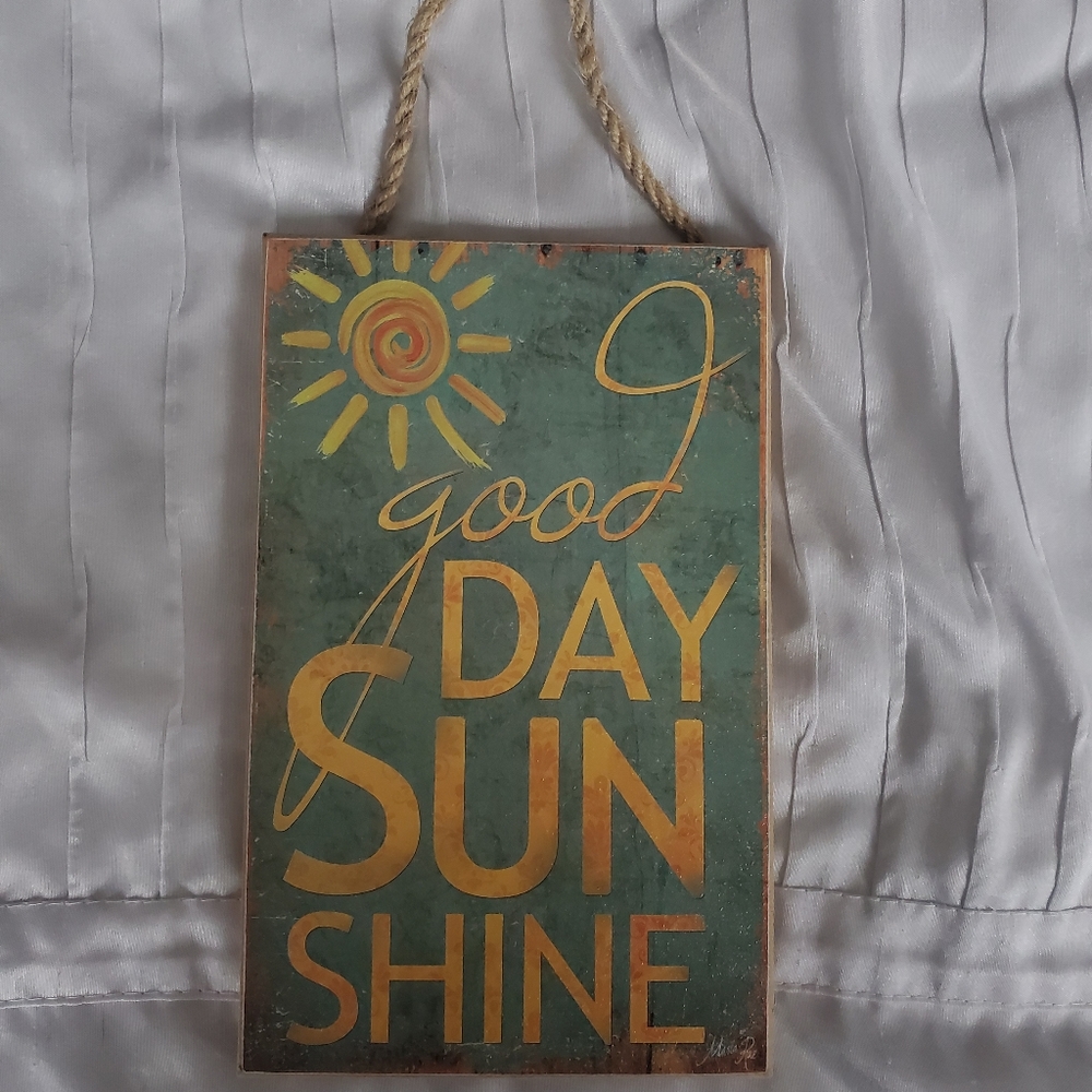 Wall decor "good day sunshine"